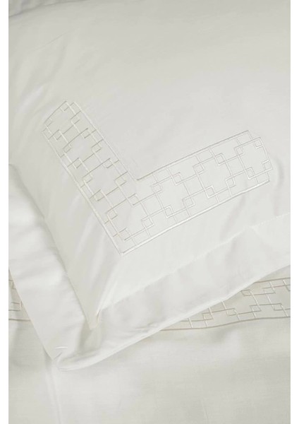 Cotton Box Brode Nakışlı Çift Kişilik Saten Nevresim Takımı Luxe Ekru