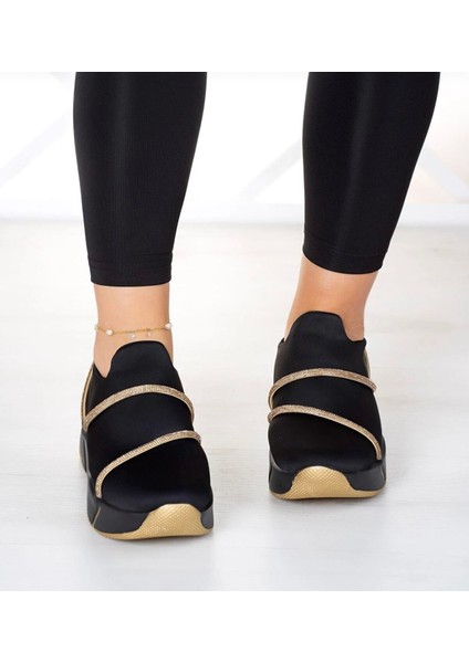 Flow Spor Ayakkabı Gold fırsatları