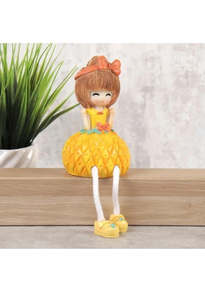Ayakları Sallanan Ananas Çilek Gövdeler Biblo Dekoratif Hediye Ürün Vitrin Süsü Ev Hediyesi 20 Cm. modelleri
