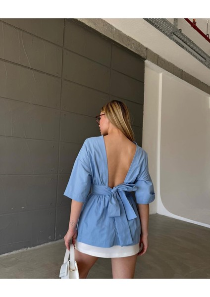 Sırt Dekolteli Poplin Gömlek fırsatları