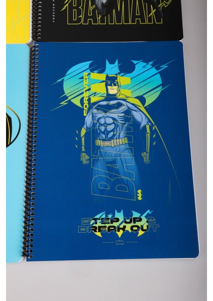Dekomus Ile Lisanslı Batman A4 80 Yaprak 2 Adet Kareli ve 2 Adet Çizgili Defter Okul Seti