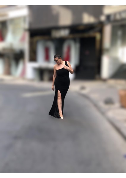 Sim Görünümlü Tek Omuz Önden Yırtmaçlı Abiye