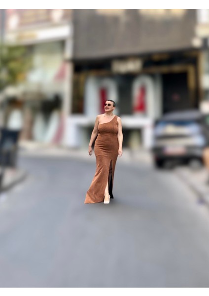 Sim Görünümlü Tek Omuz Önden Yırtmaçlı Abiye
