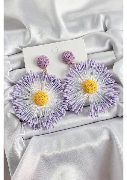 Mor Püsküllü Papatya Figürlü Hasır Örgü Model Gold Renk Kadın Küpe