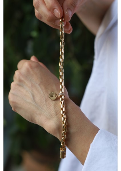 14 Ayar Altın Kalp Detaylı Kalın Zincir Bileklik fırsatları