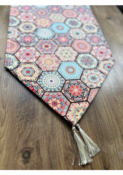Soft Altıgen Duck Keten Runner ve Krem Rengi 6'lı Supla Seti