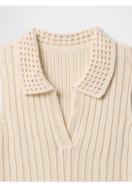 Kadın Beyaz Polo Yaka Kolsuz Bluz modelleri