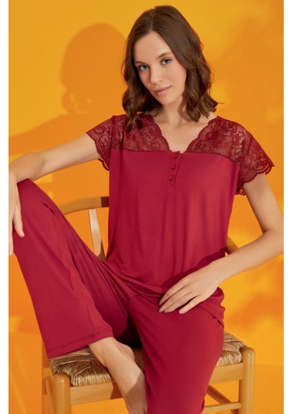 Omzu Dantel Detaylı Pijama Takımı