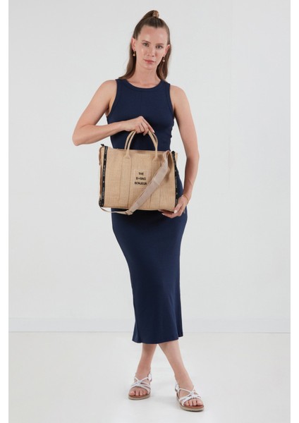 Yazı Nakışlı Fermuarlı Hasır Kol Çantası fiyatları