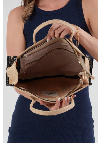 Yazı Nakışlı Fermuarlı Hasır Kol Çantası indirimleri