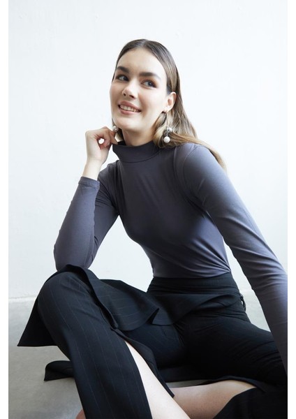 Balıkçı Yaka Uzun Kol Kadın Body T-Shirt 2047