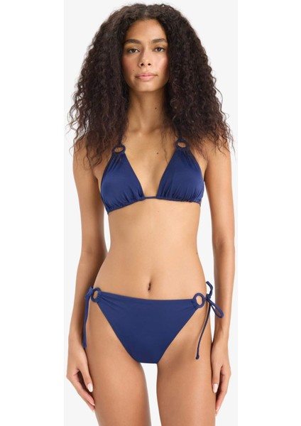 Regular Fit Üçgen Bikini Üstü-Fall in Love E0137AX25SM fiyatları