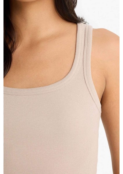 Yeni Sezon Slim Fit Dar Kesim Basic Düz Yuvarlak Yaka Fitilli Kaşkorse Atlet fırsatları