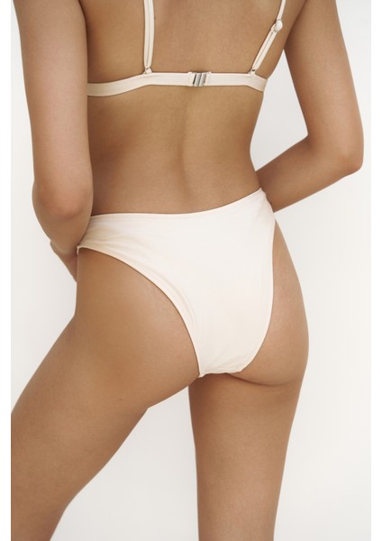 Bintang Düz Kesim Bej Bikini Altı