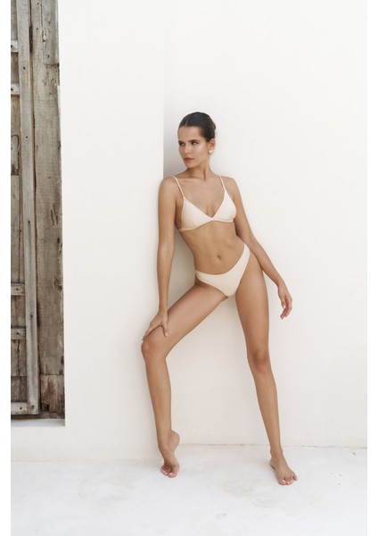 Bintang Düz Kesim Bej Bikini Altı