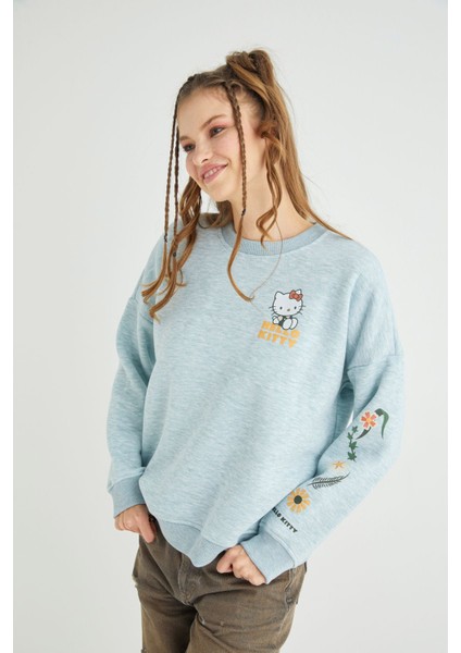 Lisanslı Baskılı Kalın Oversize Fit Sweatshirt fiyatları