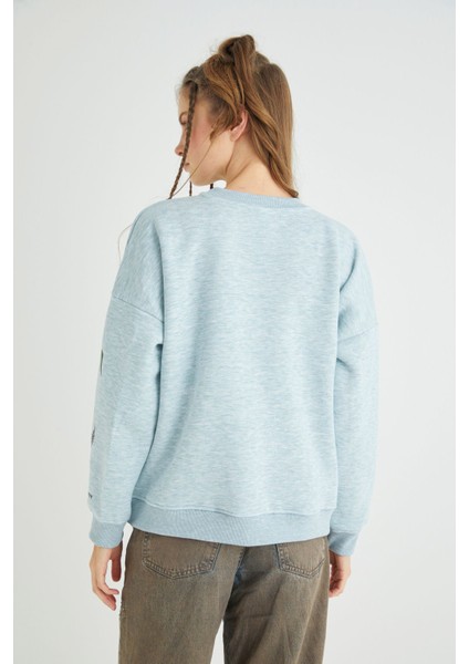 Lisanslı Baskılı Kalın Oversize Fit Sweatshirt indirimleri