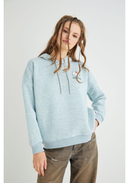 Lisanslı Baskılı Kapüşonlu Fit Yeşil Sweatshirt modelleri