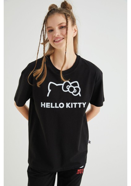 Lisanslı Baskılı Basic T-Shirt Relaxed Kalıp Pamuk