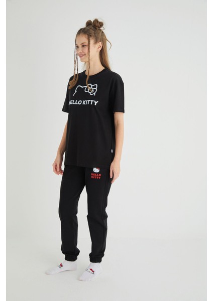 Lisanslı Baskılı Basic T-Shirt Relaxed Kalıp Pamuk