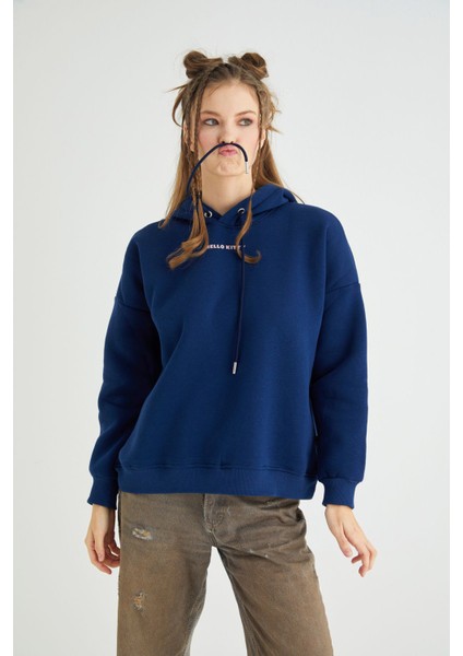 Lisanslı Kapüşonlu Kalın Sweatshirt modelleri