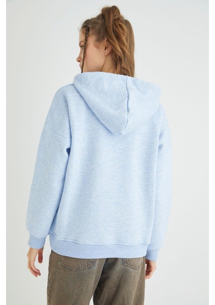 Lisanslı Baskılı Kapüşonlu Kalın Mavi Sweatshirt fırsatları