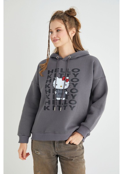 Lisanslı Baskılı Kapüşonlu Kalın Fit Sweatshirt