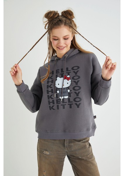 Lisanslı Baskılı Kapüşonlu Kalın Fit Sweatshirt