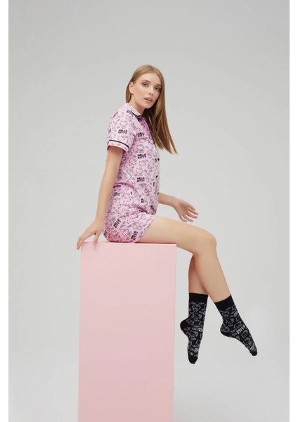 Lisanslı Düğmeli Pembe Kısa Kollu Pijama Takım fırsatları