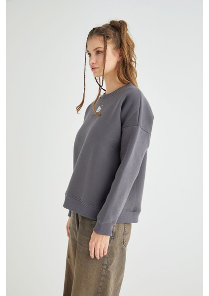 Lisanslı Baskılı Kalın Oversize Fit Gri Sweatshirt