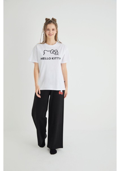 Lisanslı Baskılı Basic T-Shirt Relaxed Kalıp Pamuk indirimleri