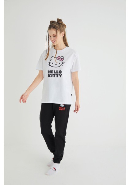 Lisanslı Baskılı Basic Beyaz T-Shirt Kalıp Pamuk fırsatları