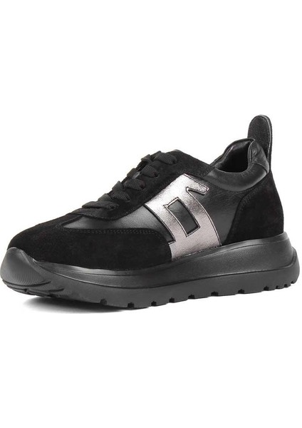 Kadın Siyah Bağcıklı Kalın Tabanlı Süet Deri Sneaker
