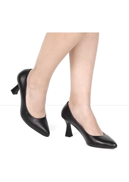 Kadın Siyah Ince Topuklu Deri Stiletto fiyatları