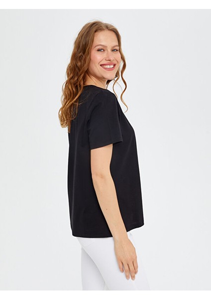 Resort Önü Palmiye Baskılı Yuvarlak Yaka T-Shirt S25TSH115 modelleri
