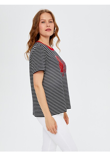Resort Boncuk Nakış Detaylı Kontrast Ribanalı Çizgili T-Shirt S25TSH114 fırsatları