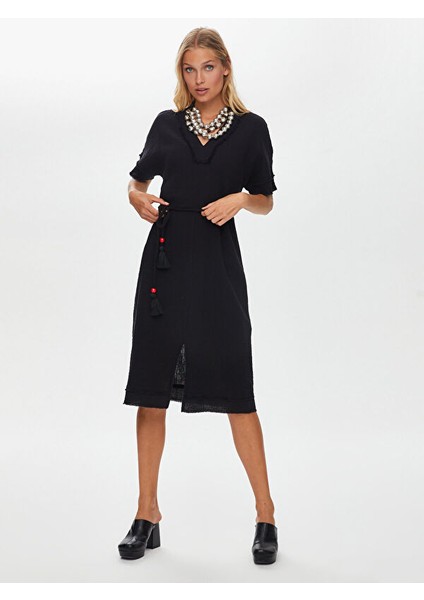 Resort V Yaka Önü Yırtmaçlı Müslin Elbise S25ELB052 modelleri