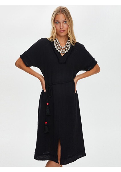 Resort V Yaka Önü Yırtmaçlı Müslin Elbise S25ELB052 fırsatları