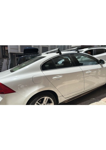 Volvo S60 Tavan Çıtası Ara Atkı Kapıdan Sıkışmalı Oluksuz modelleri