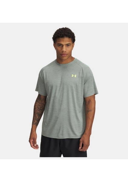 Ua Tech Textured Ss Erkek T-Shirt