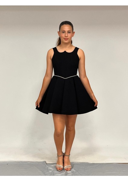 Kız Çocuk Abiye Siyah Krep Kısa Bel Ince Şerit Taş Detaylı Taş Kısa Abiye Elbise 10-15 Yaş
