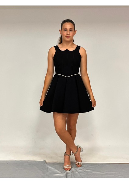 Kız Çocuk Abiye Siyah Krep Kısa Bel Ince Şerit Taş Detaylı Taş Kısa Abiye Elbise 10-15 Yaş modelleri