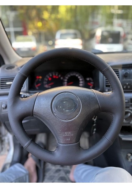 Toyota Corolla (2002-2004) Araca Özgü Dikmeli Direksiyon Kılıfı Düz Deri