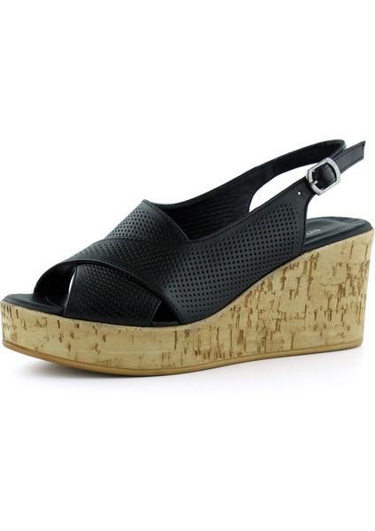Serie Siyah Hakiki Dana Derisi Delik Detaylı Mantar Taban Görünümlü Dolgu Topuklu Slingback Sandalet