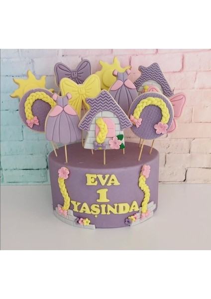 Standlı Çubuklu Isimli Kişiye Özel Doğum Günü Hediyelik Butik Kurabiye - 15 Adet fiyatları