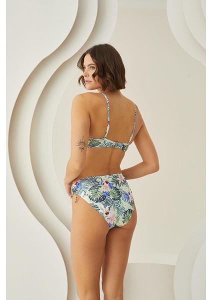 Çiçek Desenli Kaplı Bikini Takımı