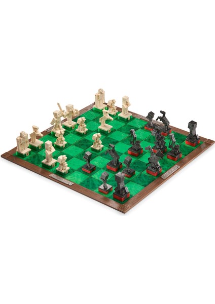 Minecraft: Overworld Heroes Vs. Hostile Mobs Chess Set (Satranç)