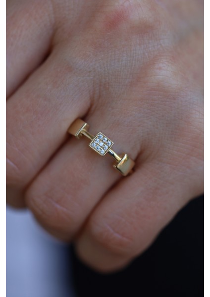 14 Ayar Altın Kare Figürlü Taş Detaylı Yüzük fiyatları