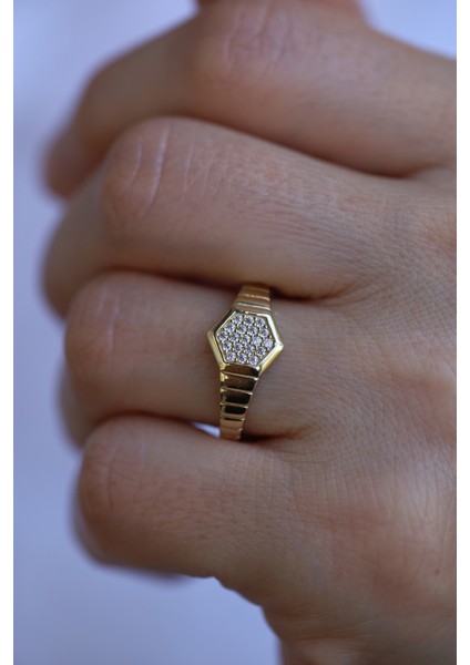 14 Ayar Altın Altıgen Şekilli Taşlı Yüzük modelleri