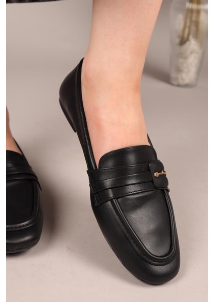 Riva Kare Tokalı Loafer Siyah fırsatları